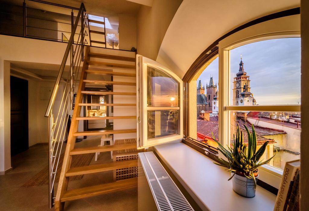 Rooftop Triplex Apartment In Centre Градец-Кралове Экстерьер фото